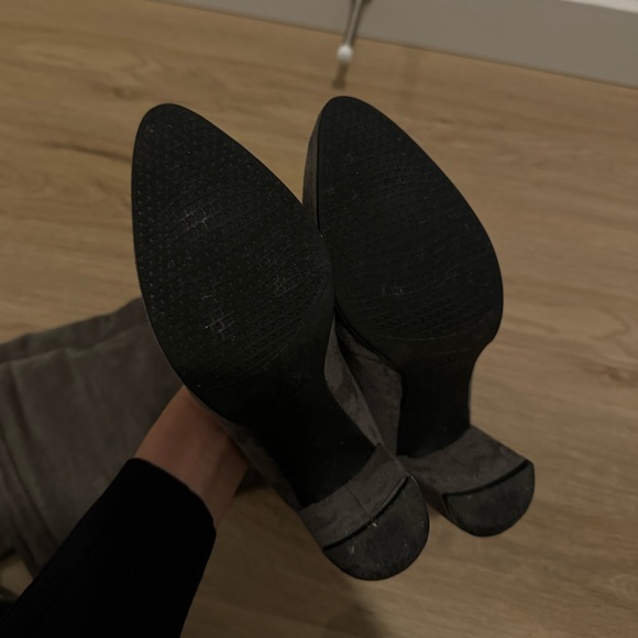 Boots - Picture 7 of 11